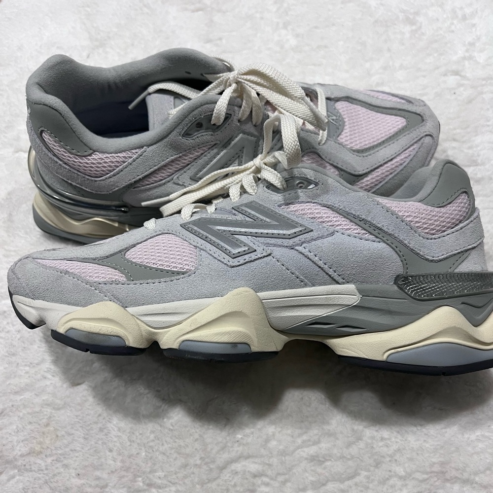 New Balance 9060 Granite Pink/Gray
